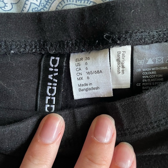 Bundle of shorts and skirts - Picture 13 of 13